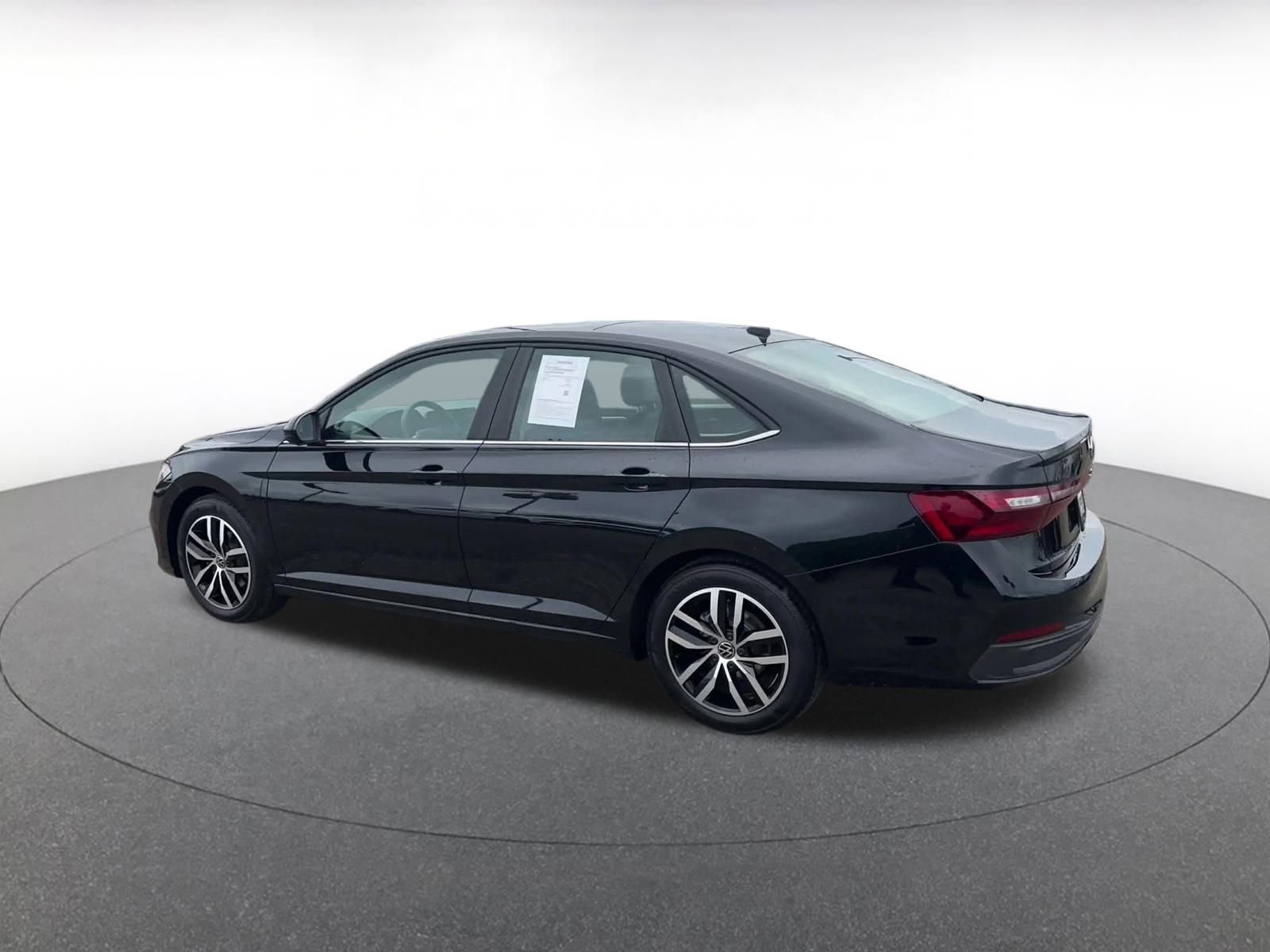 Thumbnail: 2025 Volkswagen Jetta - 10