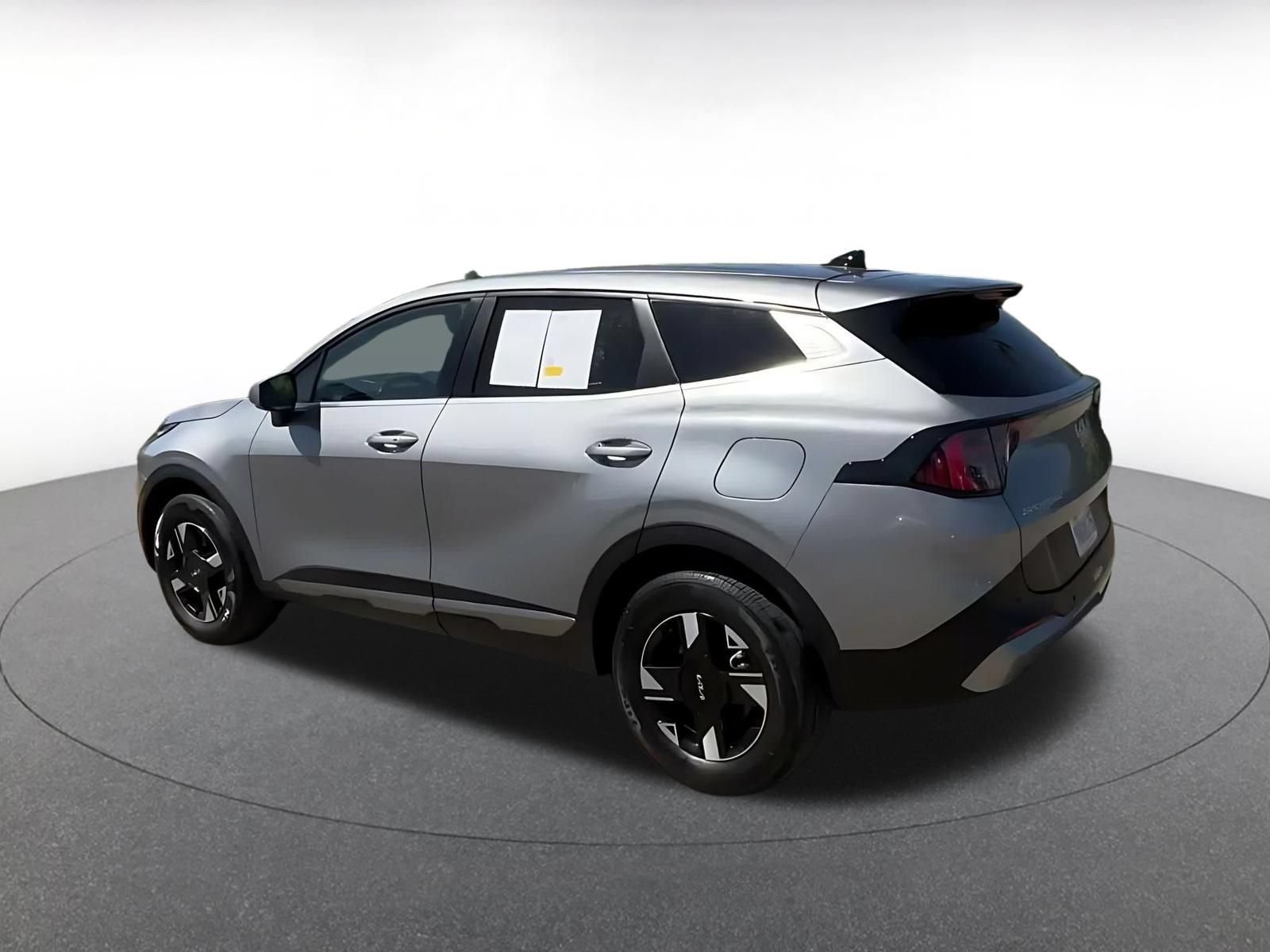 Thumbnail: 2026 Kia Sportage - 9