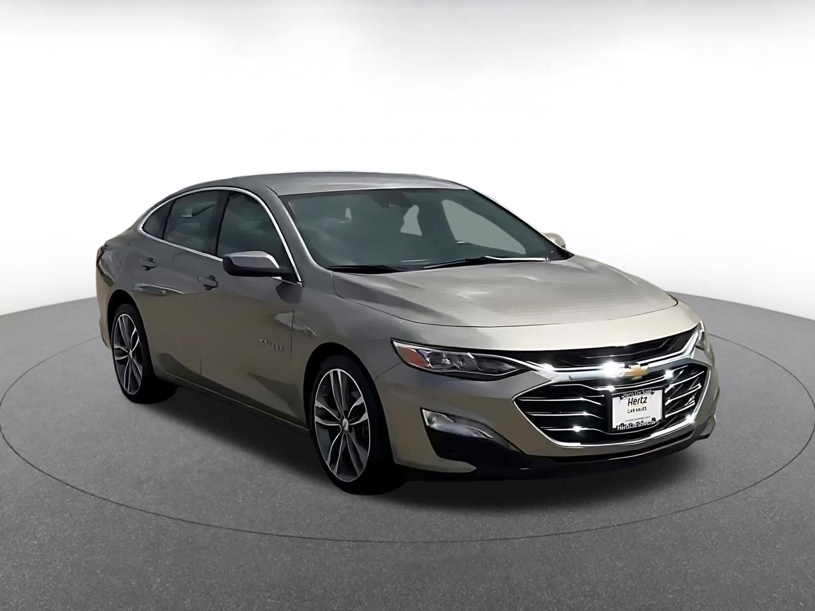 Thumbnail: 2024 Chevrolet Malibu - 3