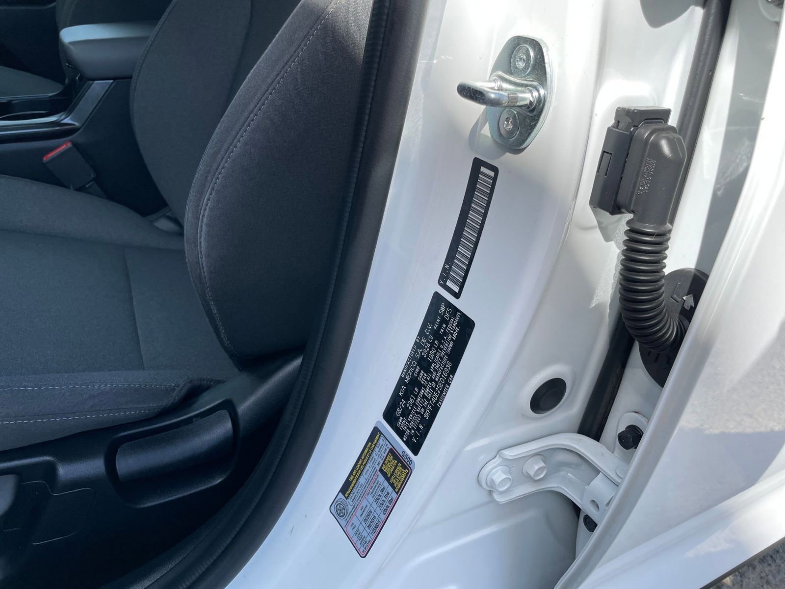 Thumbnail: 2025 Kia K4 - 28