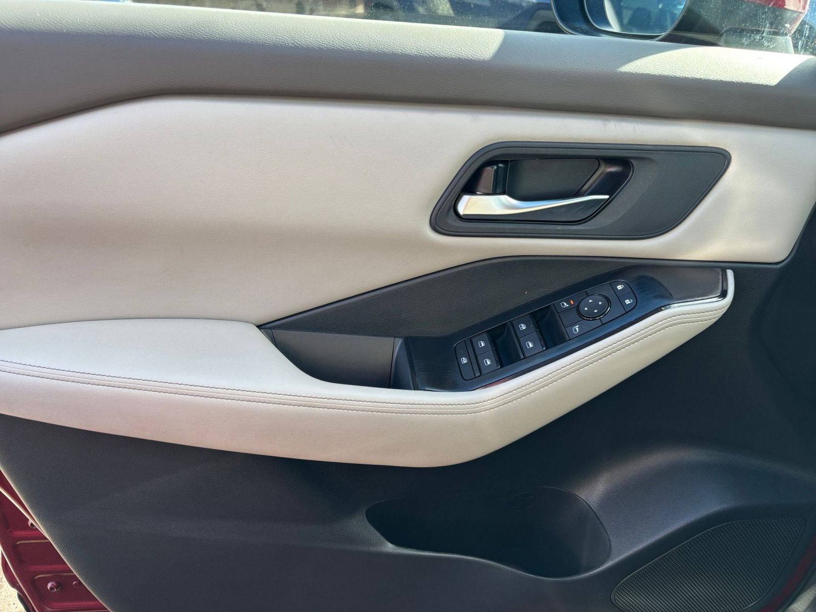 Thumbnail: 2025 Nissan Rogue - 18