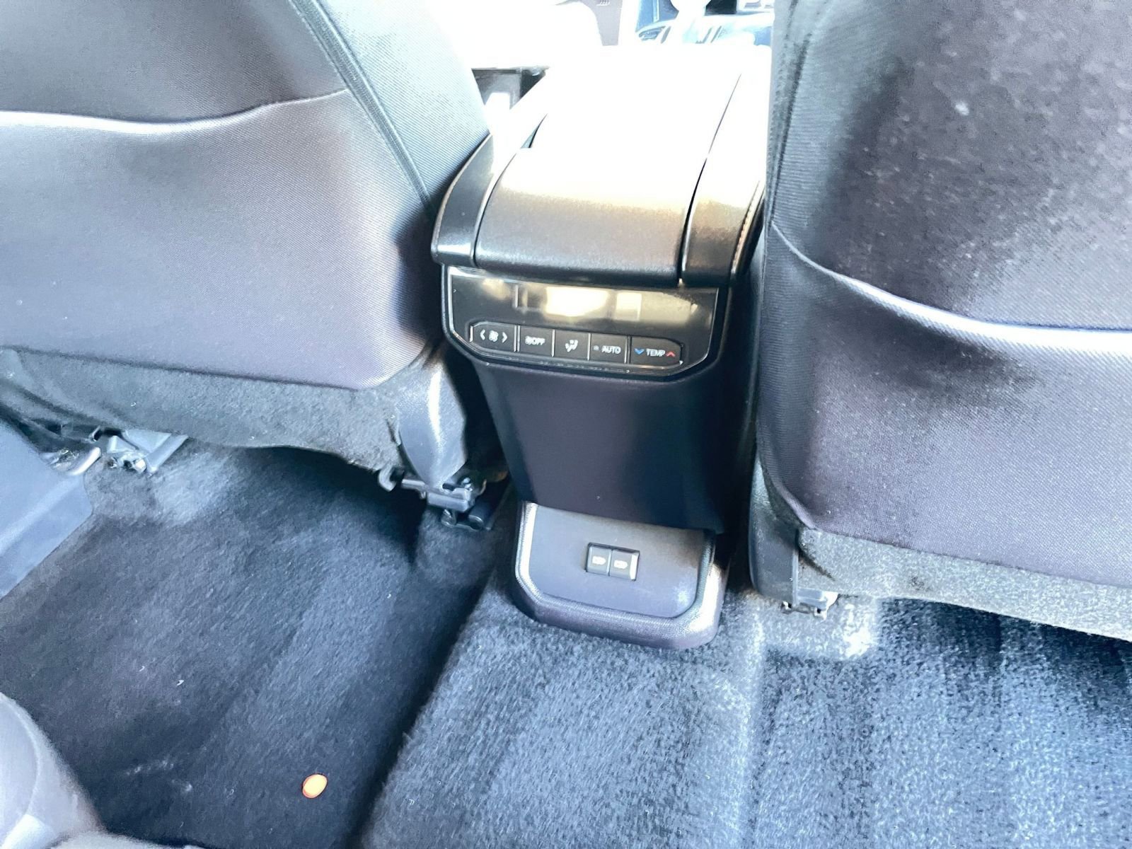 Thumbnail: 2025 Toyota Highlander - 24