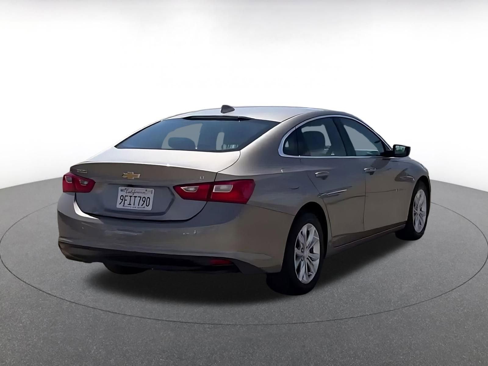 Thumbnail: 2023 Chevrolet Malibu - 14