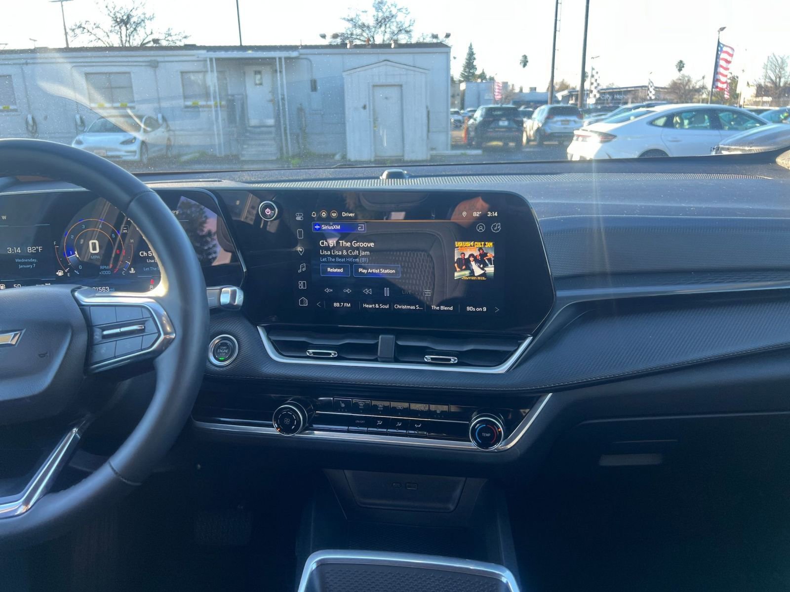 Thumbnail: 2025 Chevrolet Equinox - 18