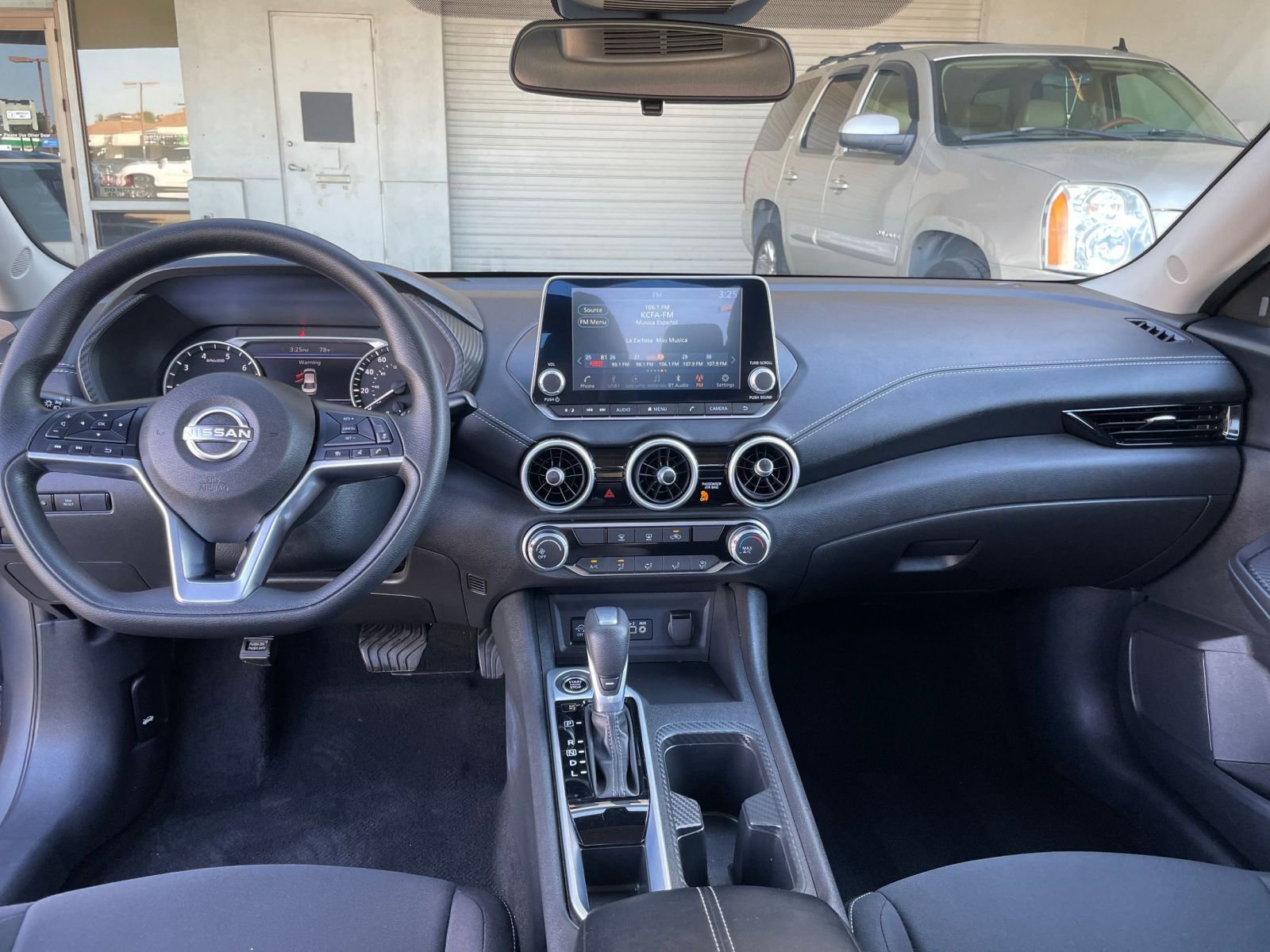 Thumbnail: 2025 Nissan Sentra - 32