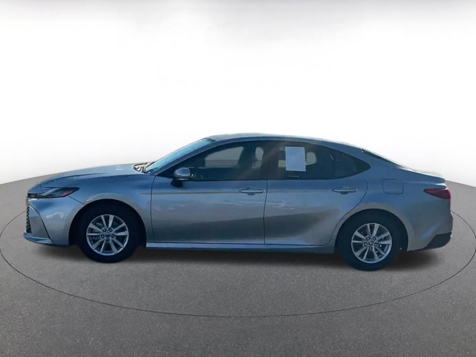 Thumbnail: 2025 Toyota Camry - 9