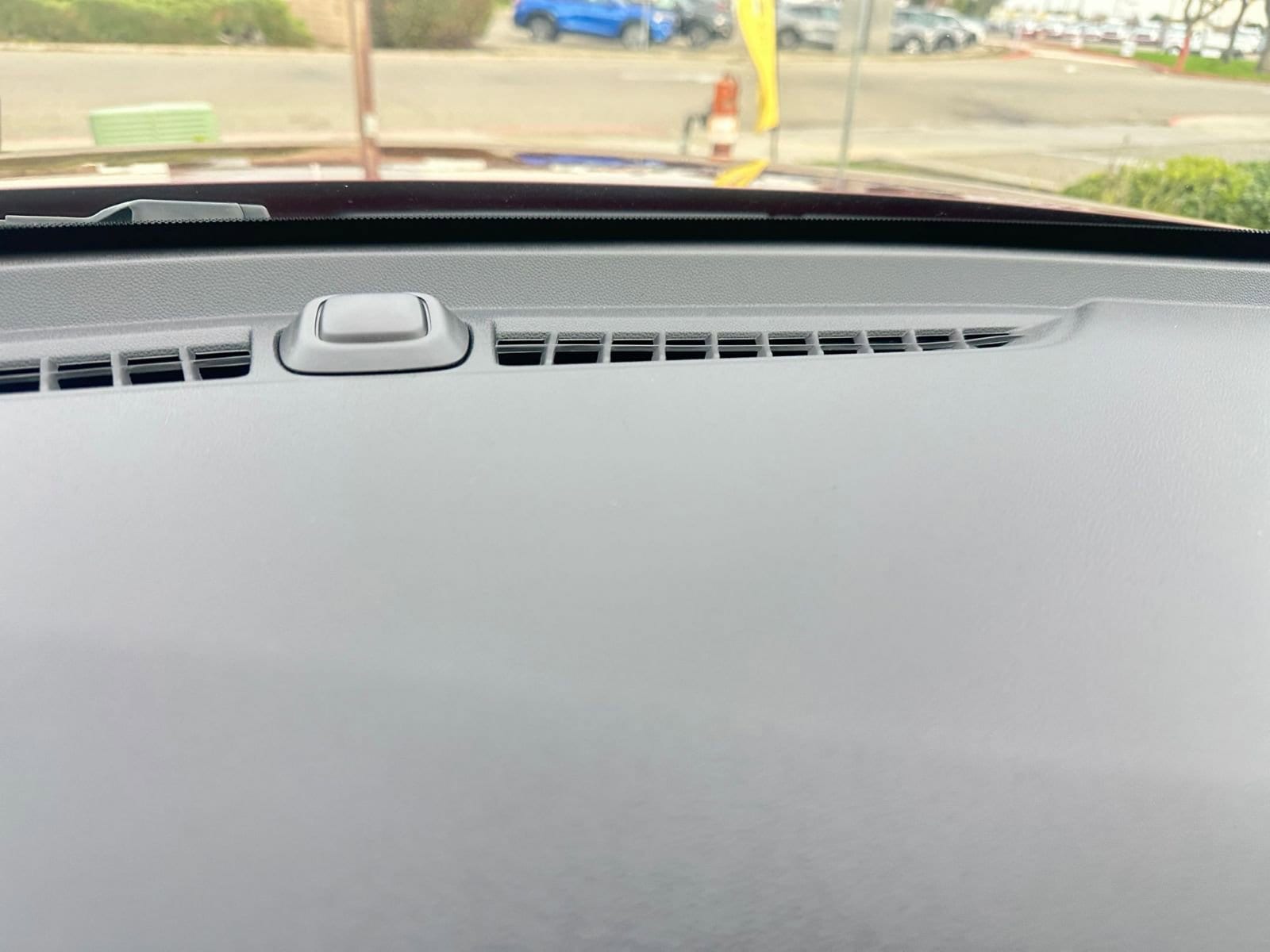 Thumbnail: 2025 Chevrolet TrailBlazer - 18