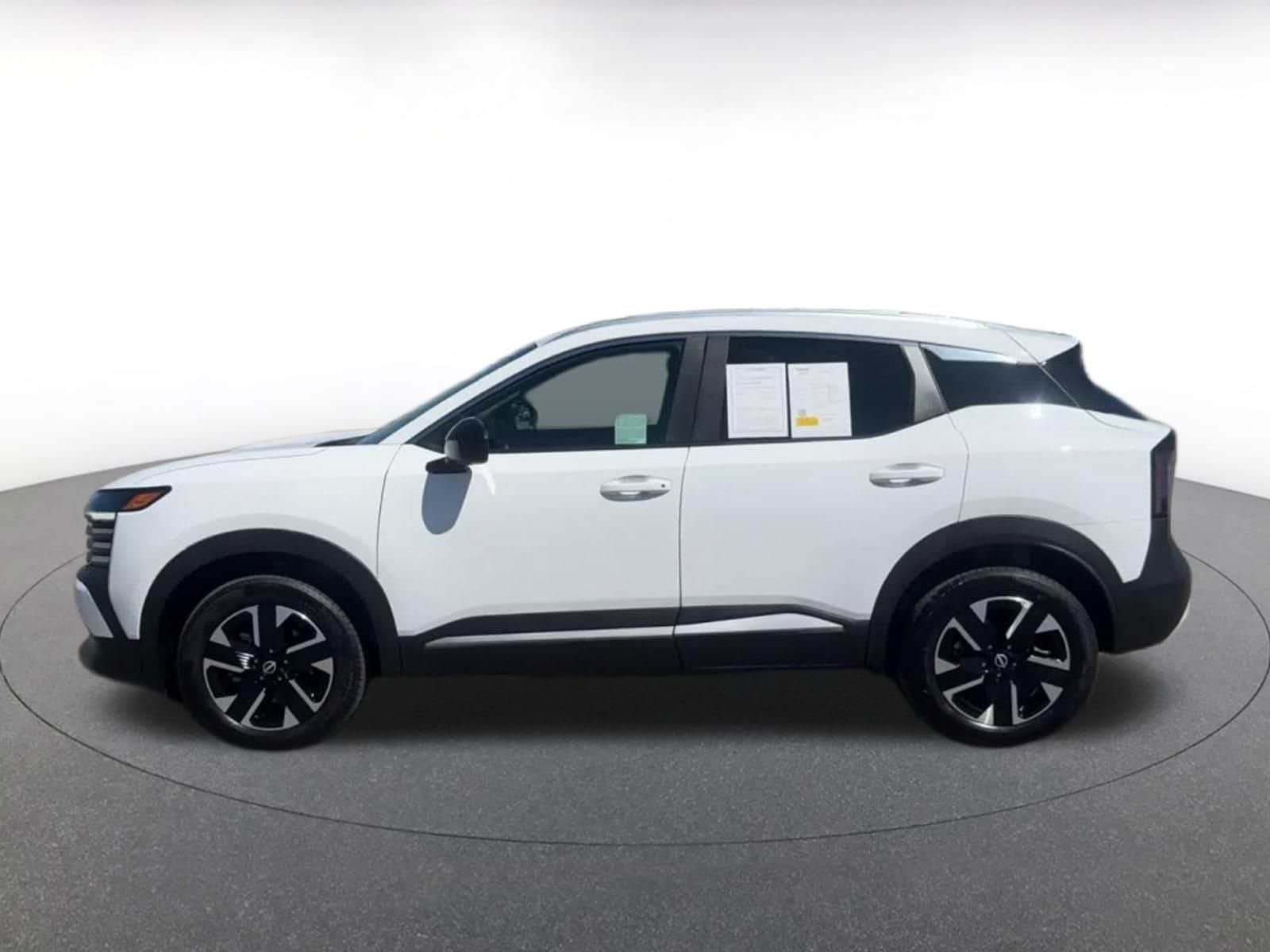 Thumbnail: 2026 Nissan Kicks - 9
