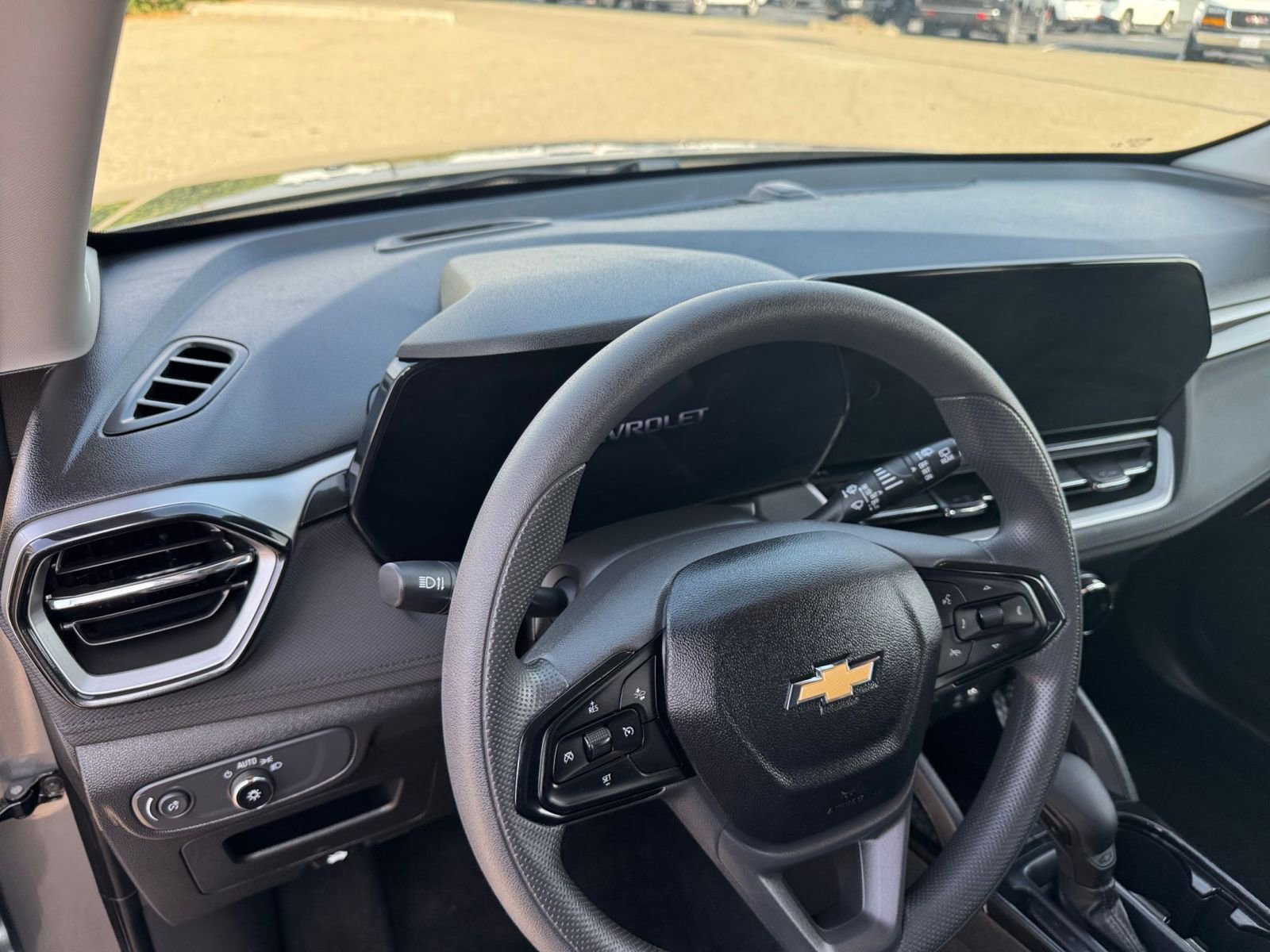 Thumbnail: 2025 Chevrolet TrailBlazer - 33