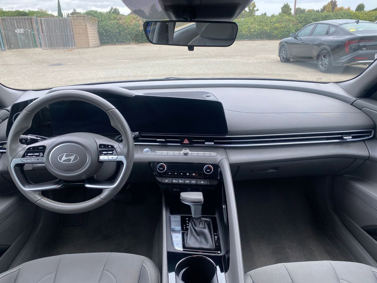 Thumbnail: 2025 Hyundai Elantra - 33