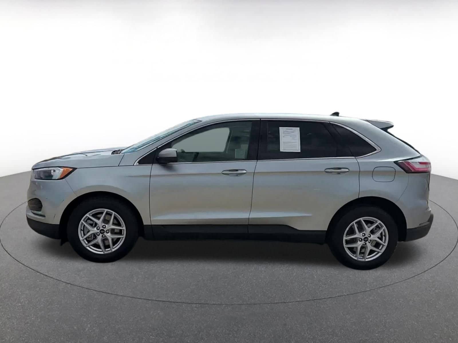 Thumbnail: 2024 Ford Edge - 9