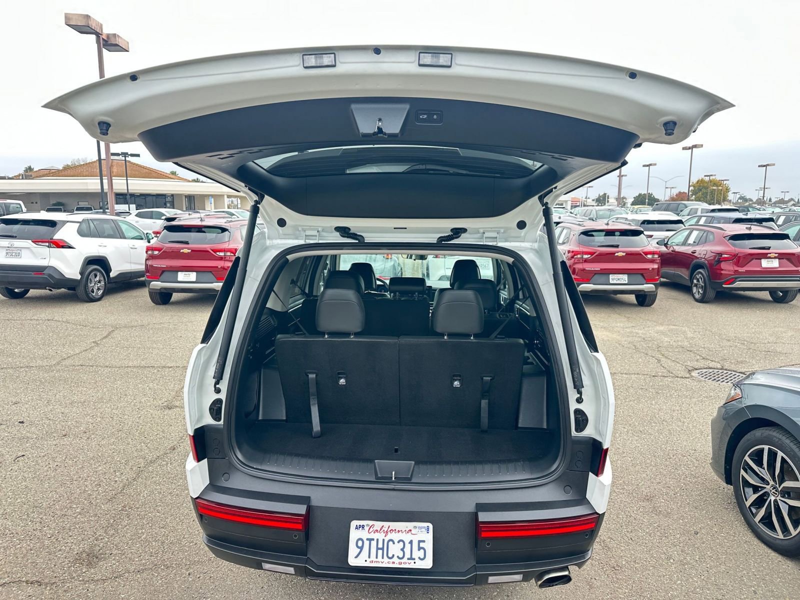 Thumbnail: 2025 Hyundai Santa Fe - 33