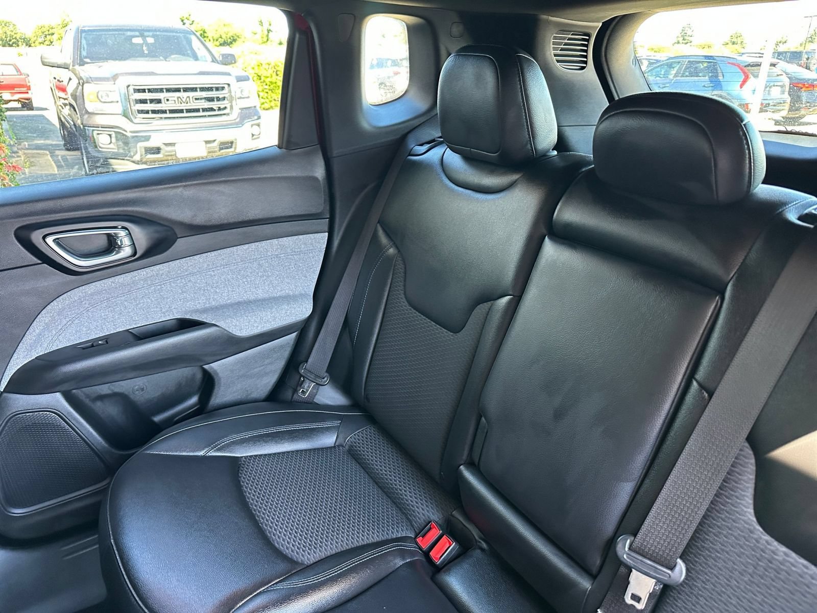 Thumbnail: 2025 Jeep Compass - 34