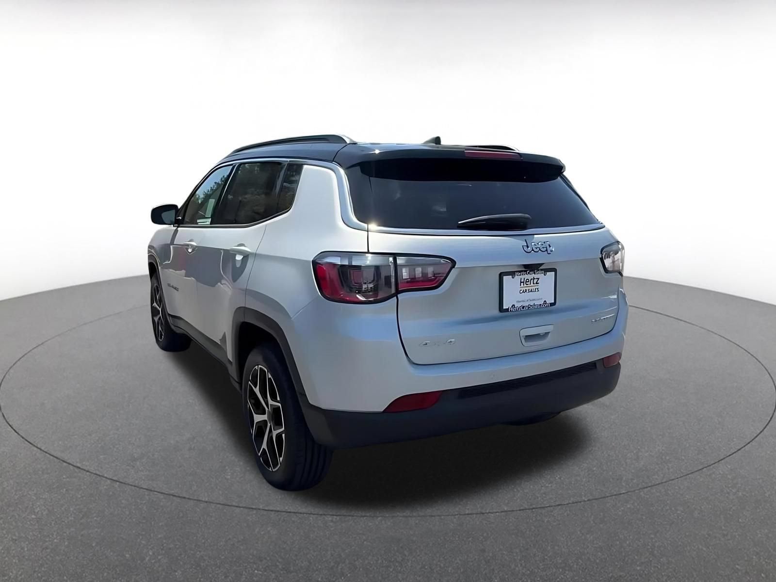Thumbnail: 2025 Jeep Compass - 9
