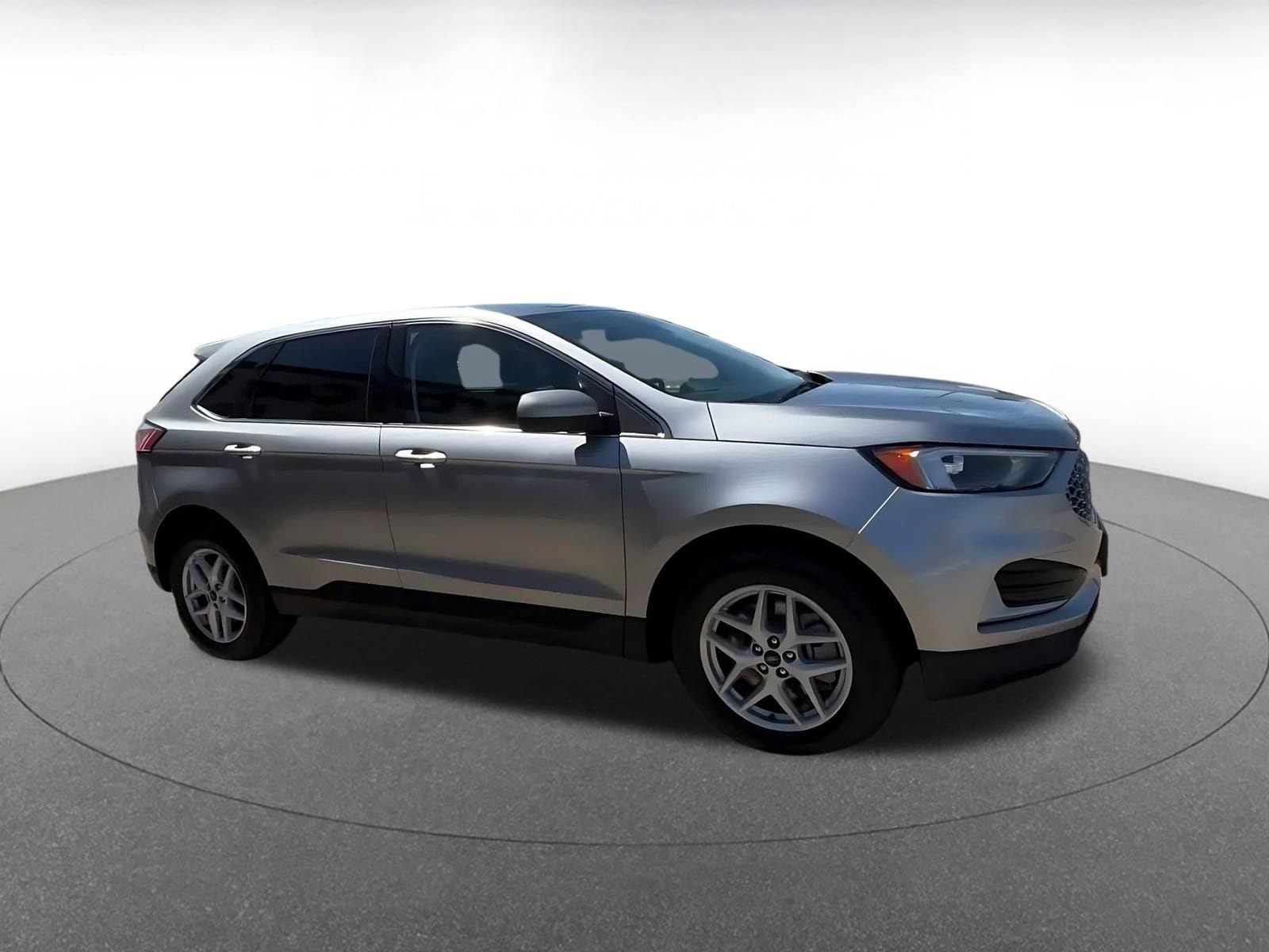 Thumbnail: 2024 Ford Edge - 2