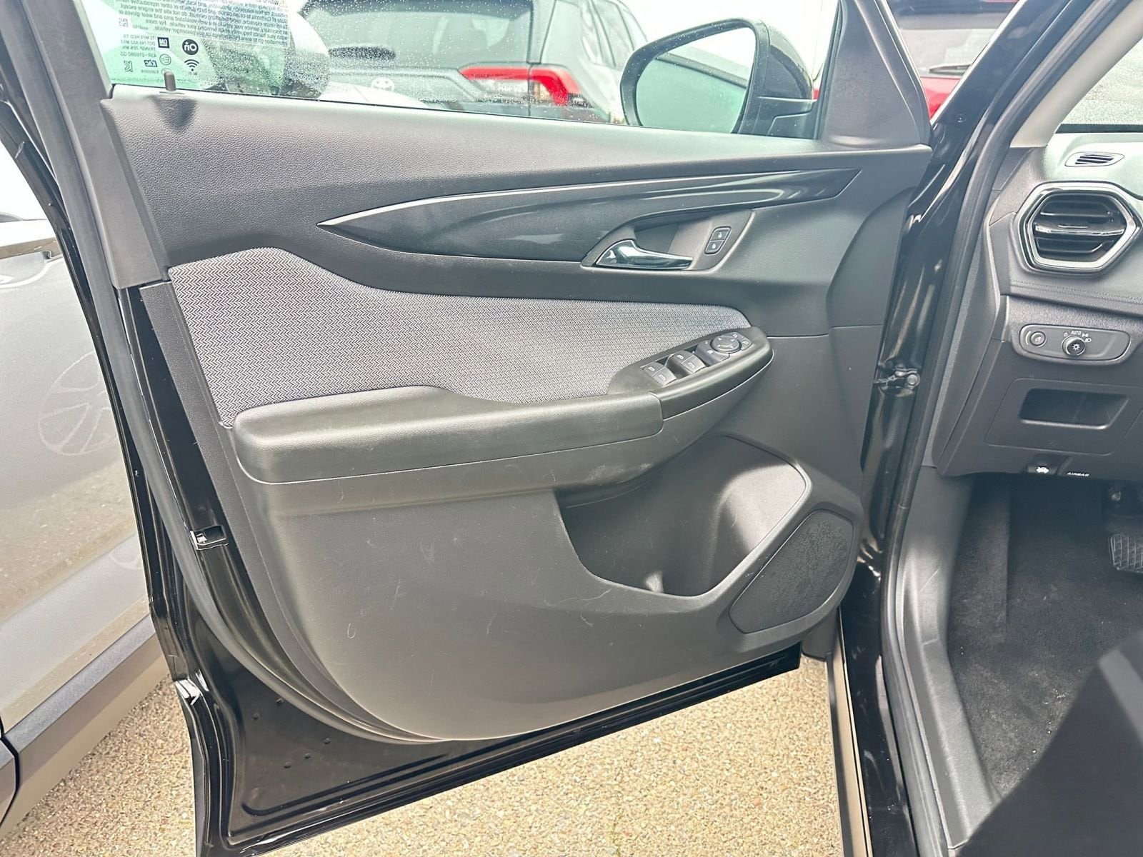 Thumbnail: 2025 Chevrolet TrailBlazer - 20