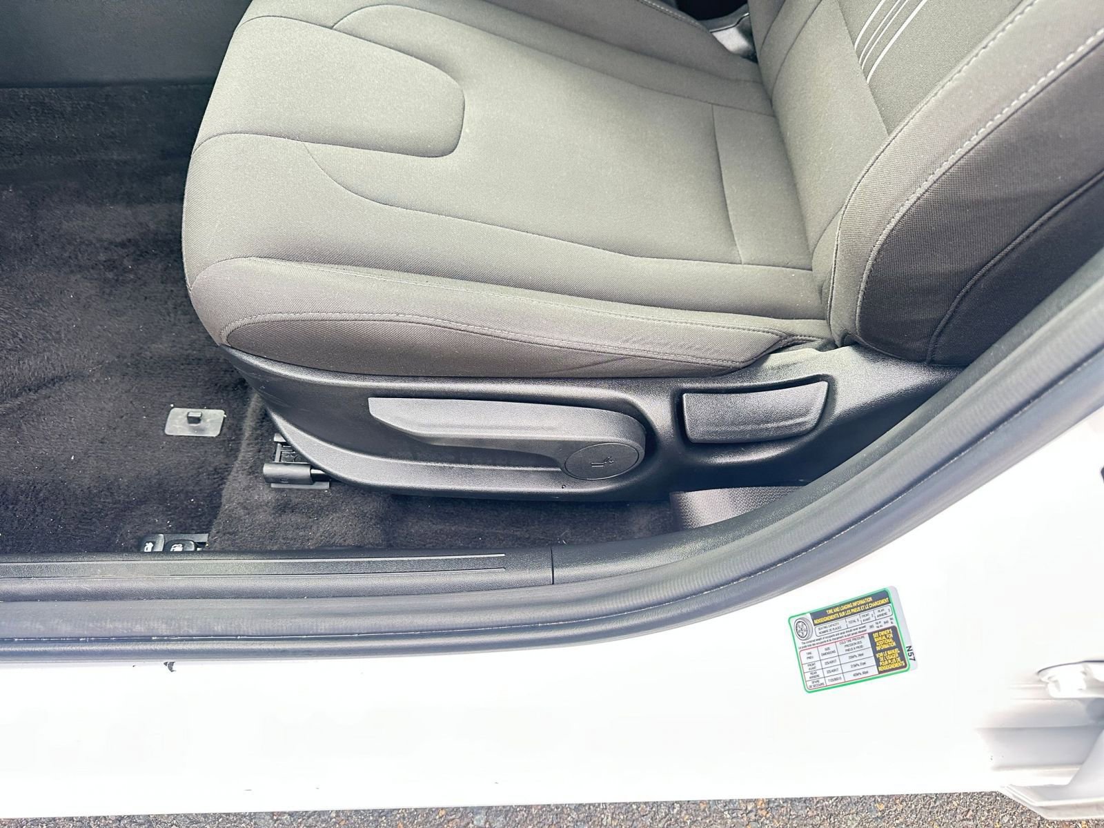 Thumbnail: 2025 Hyundai Elantra - 24