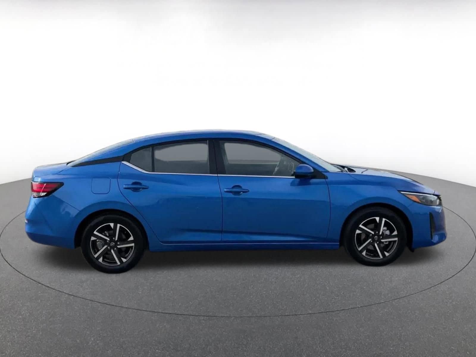 Thumbnail: 2025 Nissan Sentra - 16