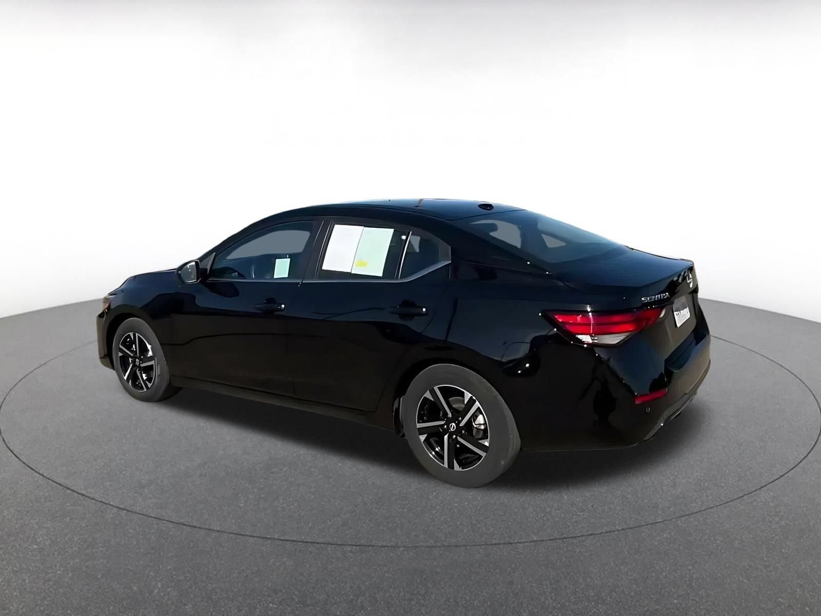 Thumbnail: 2025 Nissan Sentra - 9