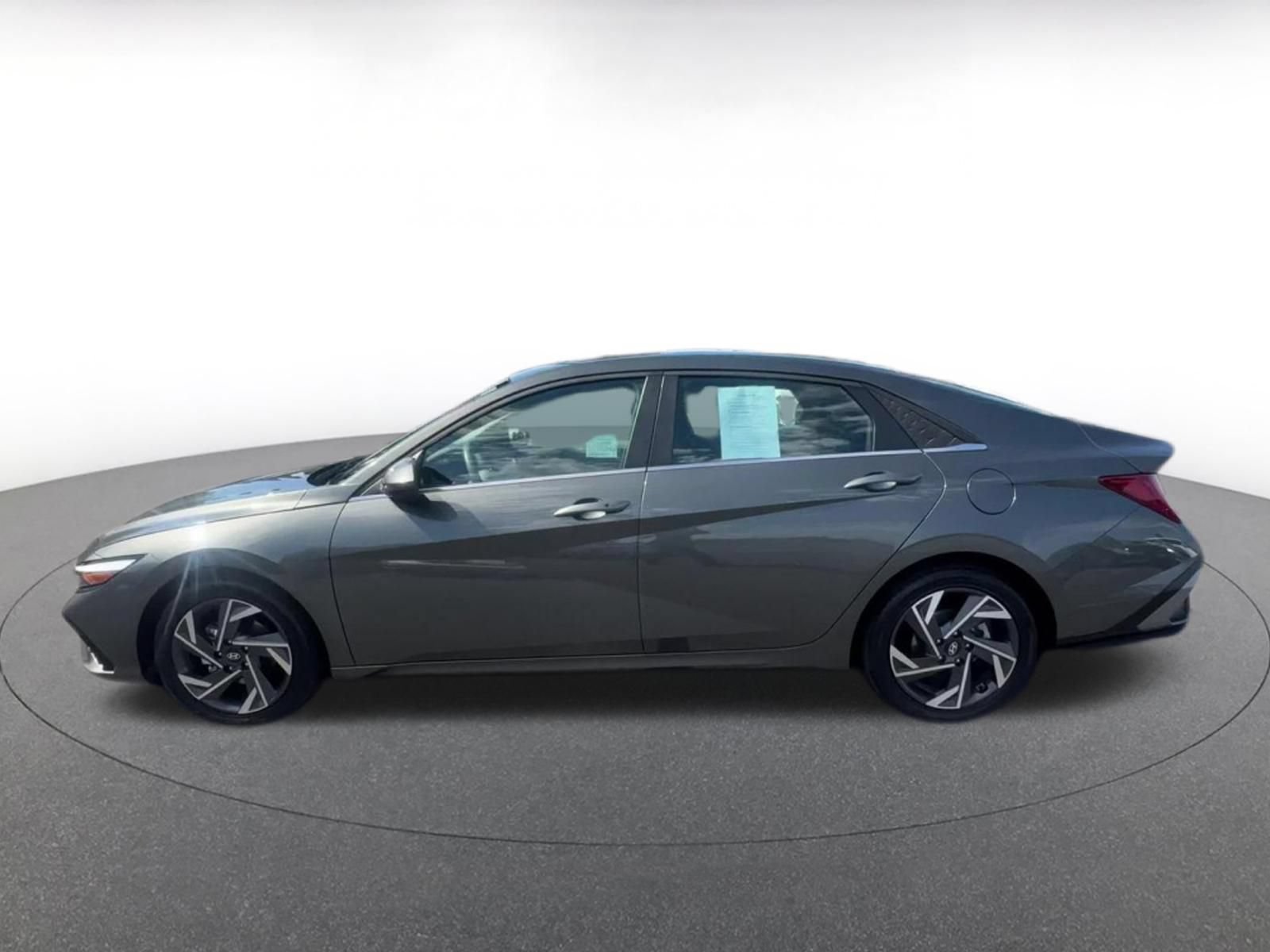 Thumbnail: 2025 Hyundai Elantra - 8