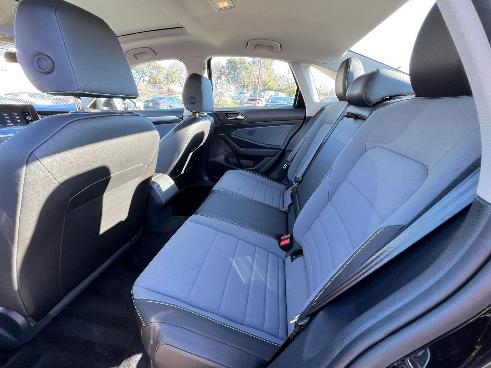 Thumbnail: 2025 Volkswagen Jetta - 24