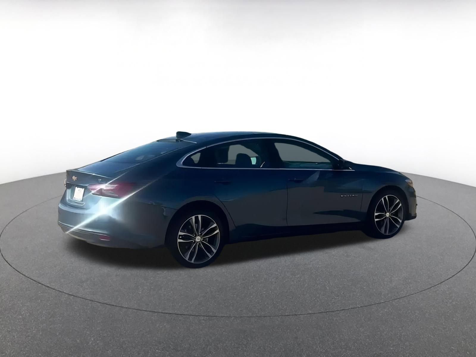 Thumbnail: 2024 Chevrolet Malibu - 8