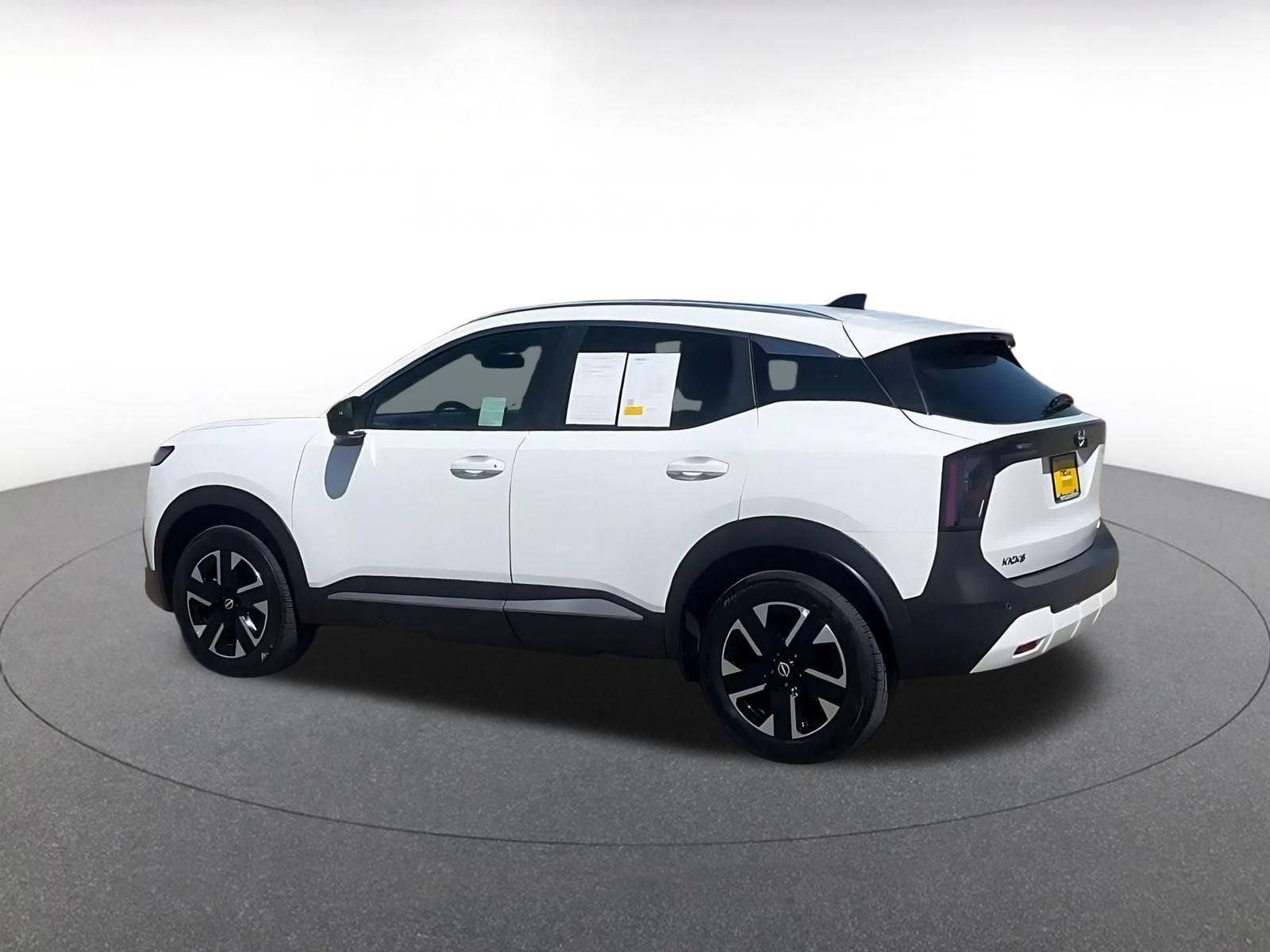 Thumbnail: 2026 Nissan Kicks - 10
