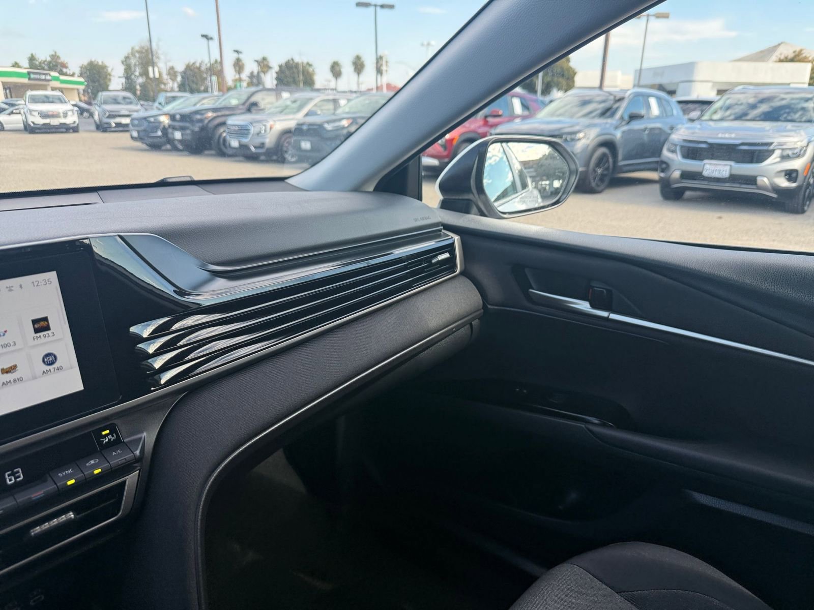 Thumbnail: 2025 Toyota Camry - 34