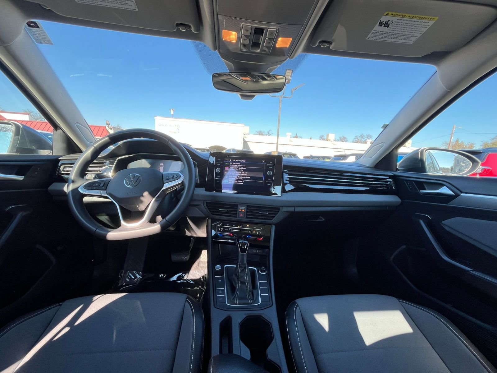 Thumbnail: 2025 Volkswagen Jetta - 33