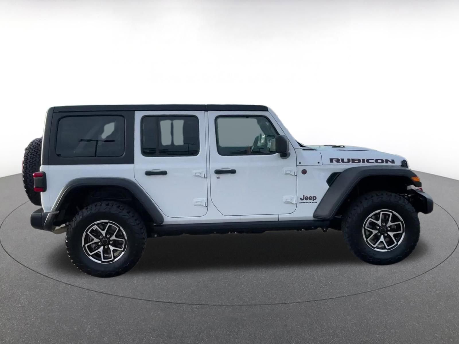 Thumbnail: 2025 Jeep Wrangler - 16