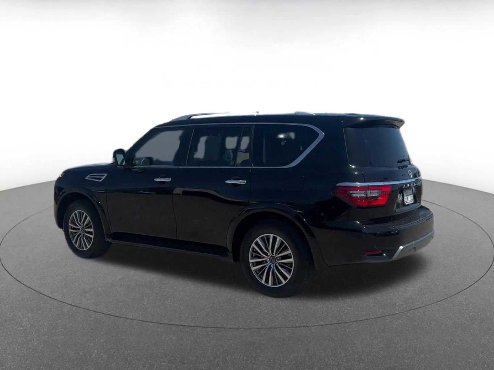2024 Nissan Armada SL 10