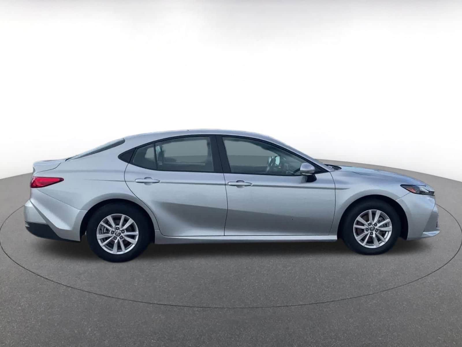 Thumbnail: 2025 Toyota Camry - 16