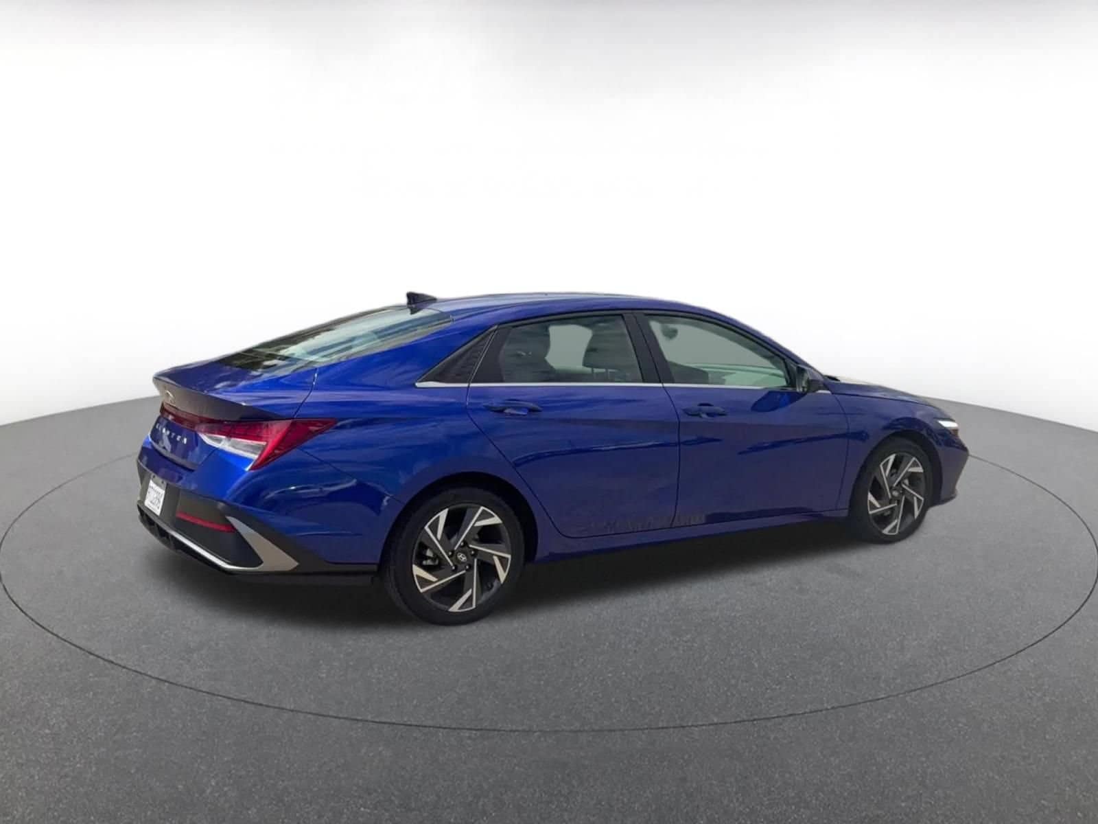 Thumbnail: 2025 Hyundai Elantra - 15