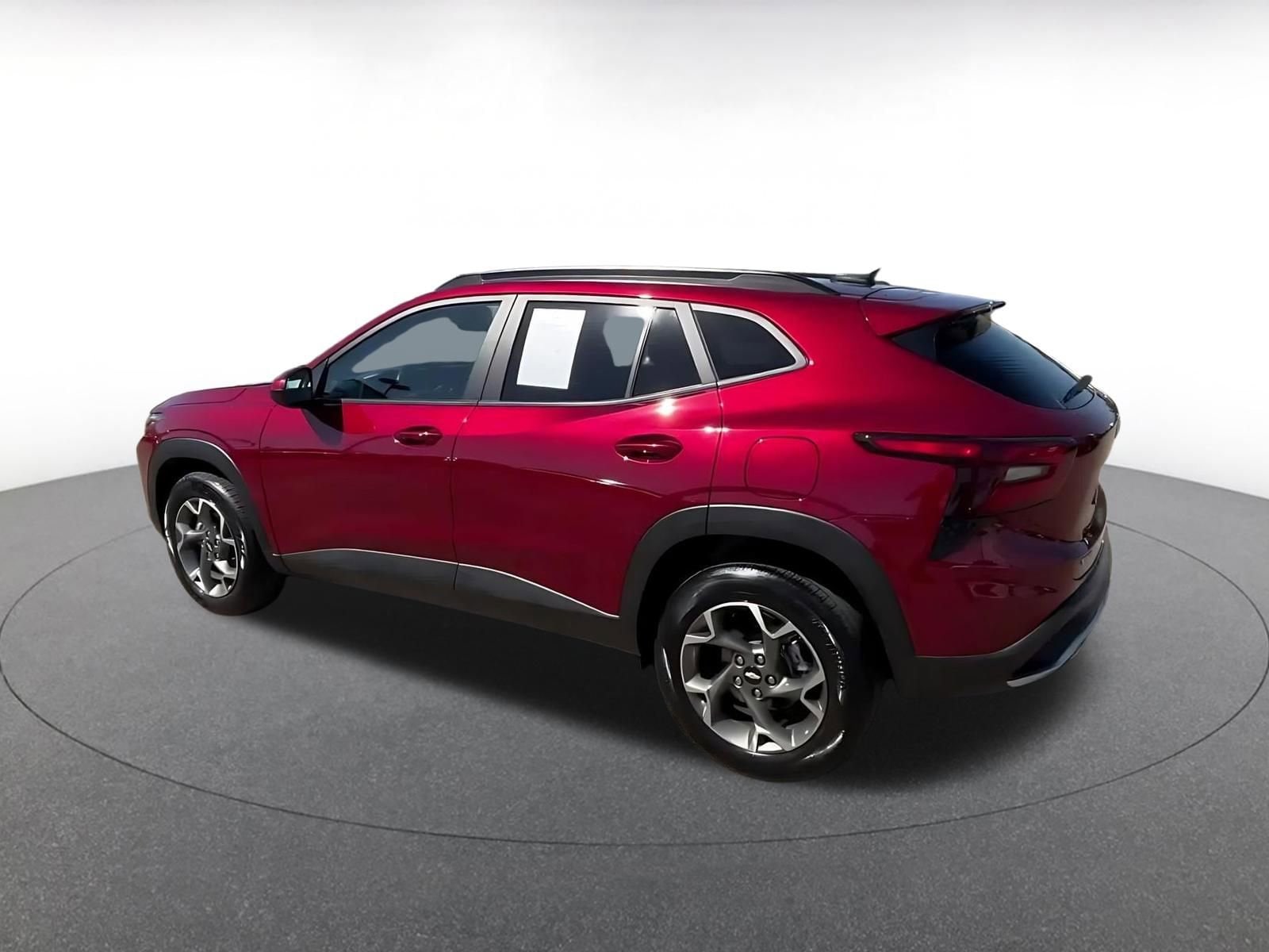 Thumbnail: 2025 Chevrolet Trax - 10