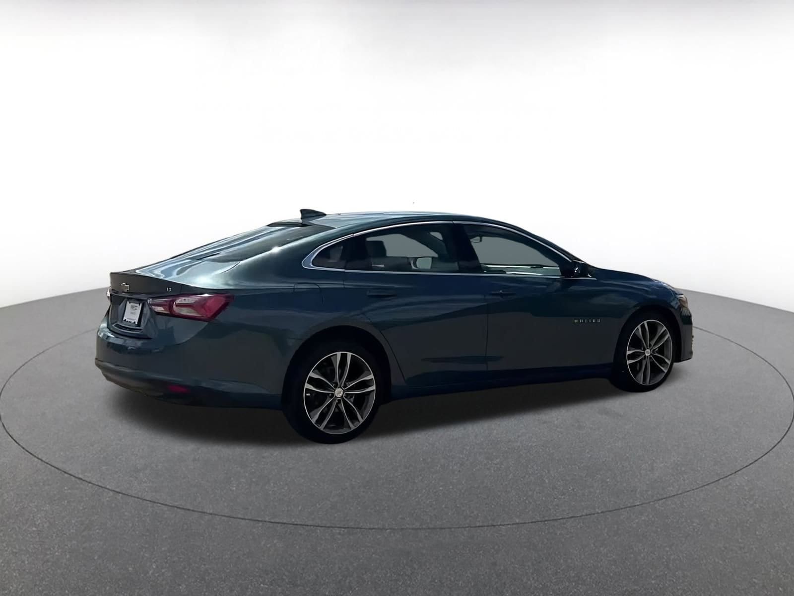 Thumbnail: 2024 Chevrolet Malibu - 15