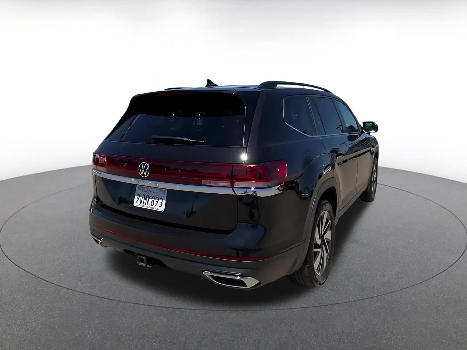 Thumbnail: 2026 Volkswagen Atlas - 14