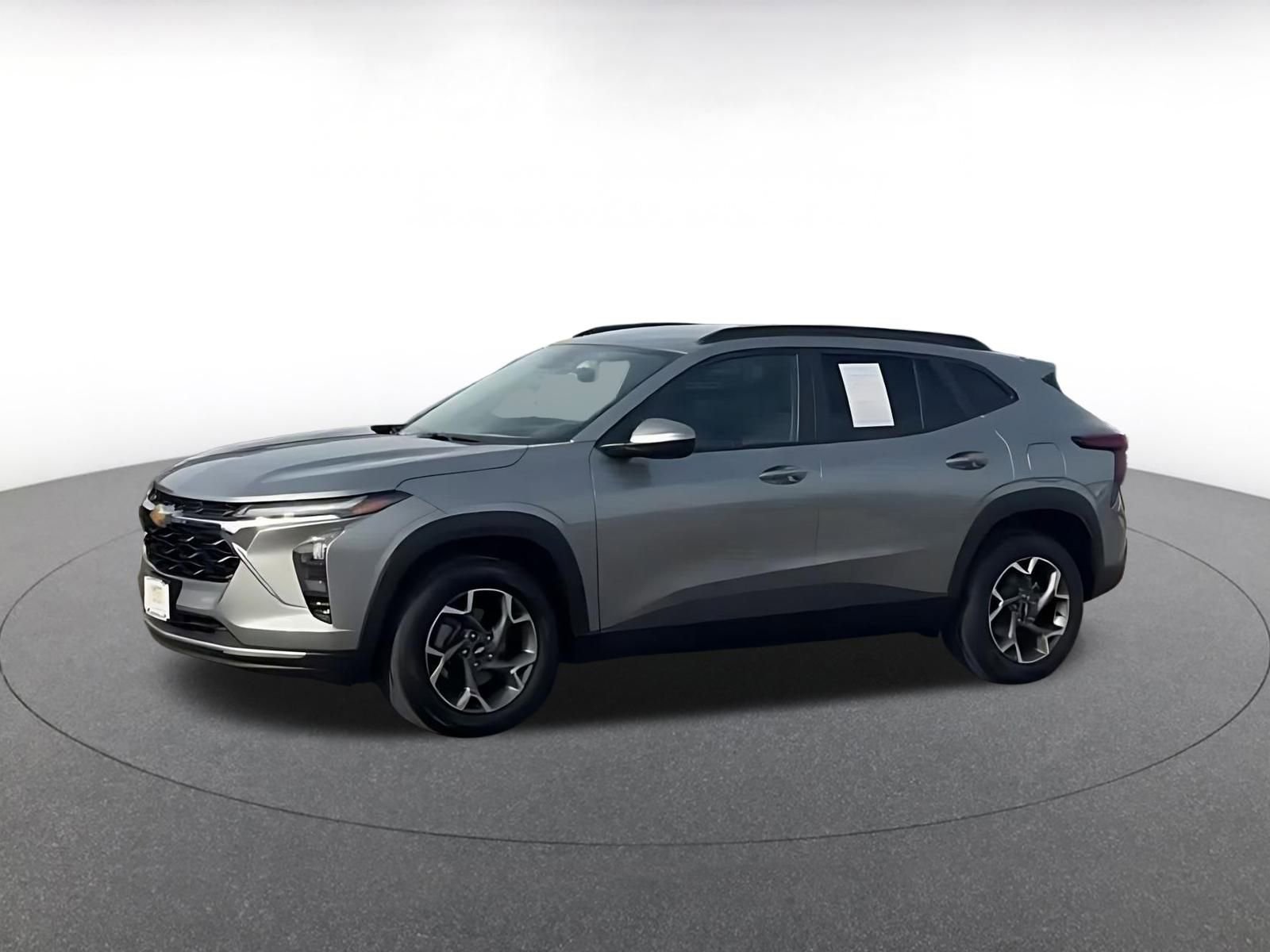 Thumbnail: 2025 Chevrolet Trax - 8