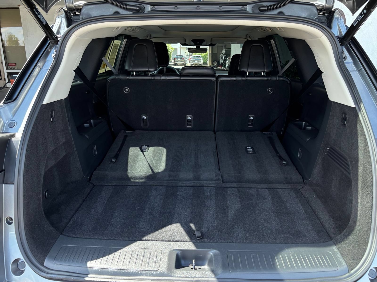 Thumbnail: 2026 INFINITI QX60 - 31
