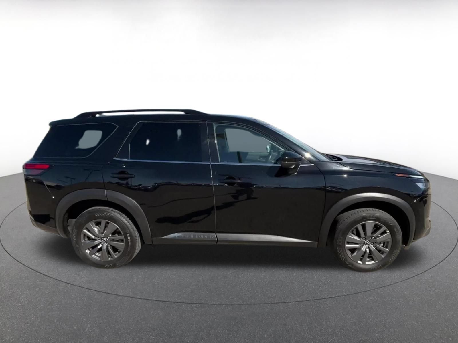 Thumbnail: 2025 Nissan Pathfinder - 15