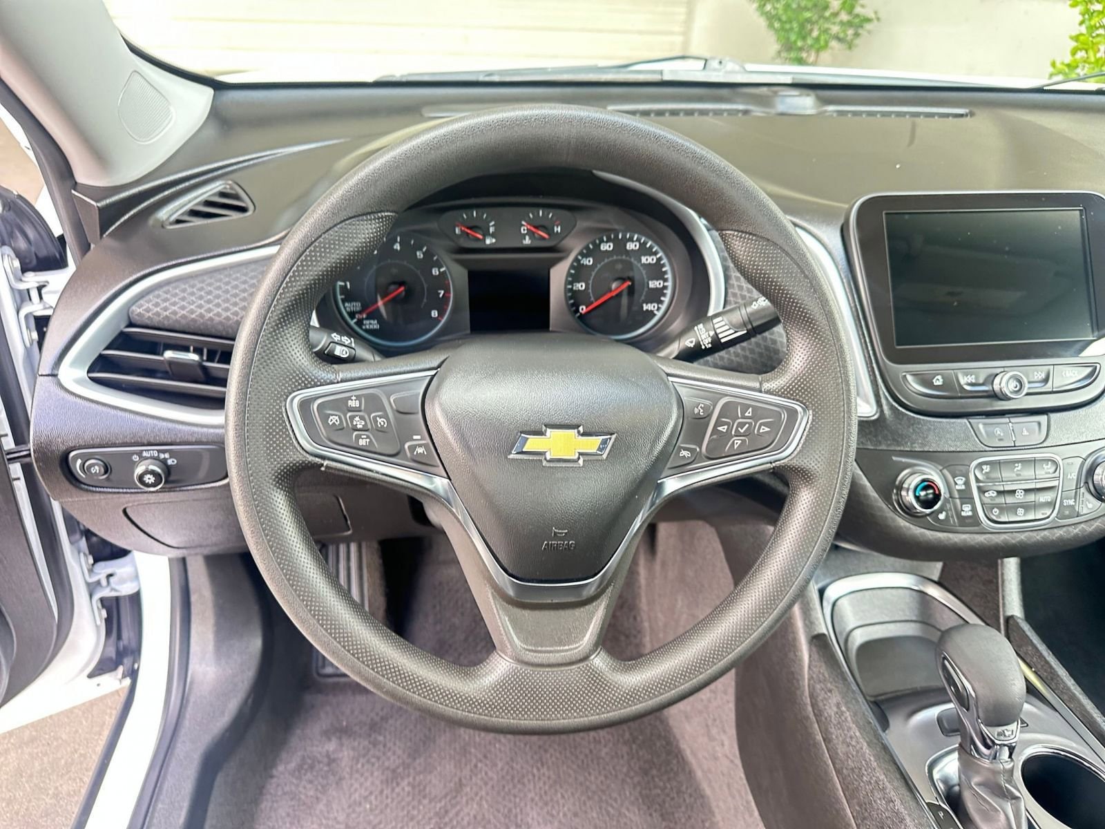 Thumbnail: 2024 Chevrolet Malibu - 28