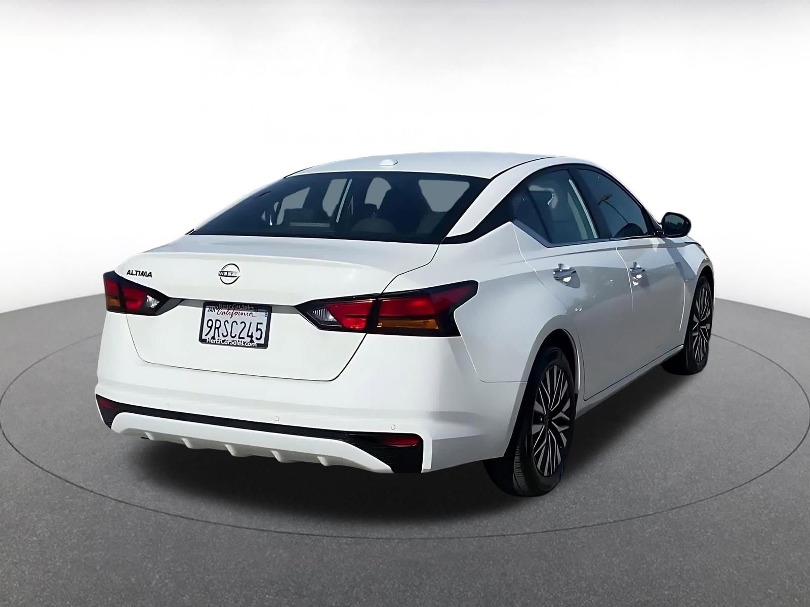 Thumbnail: 2025 Nissan Altima - 14