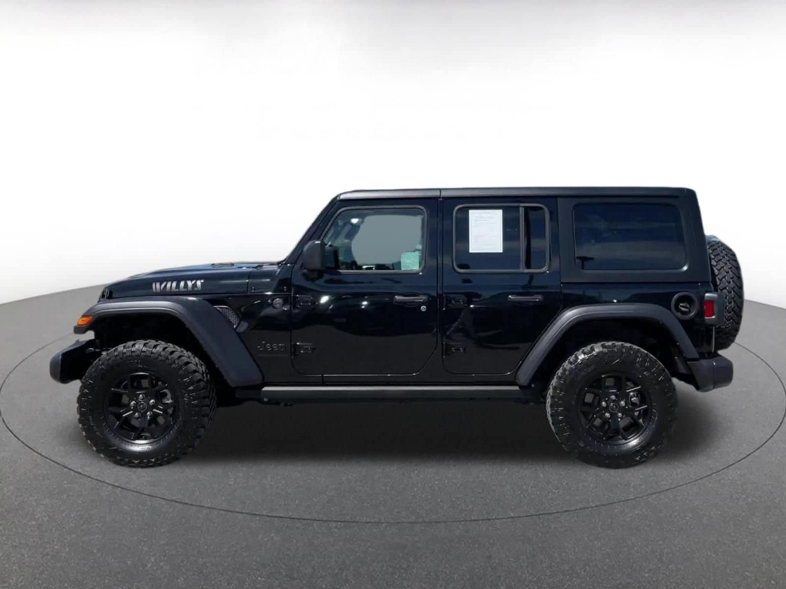 Thumbnail: 2025 Jeep Wrangler - 8