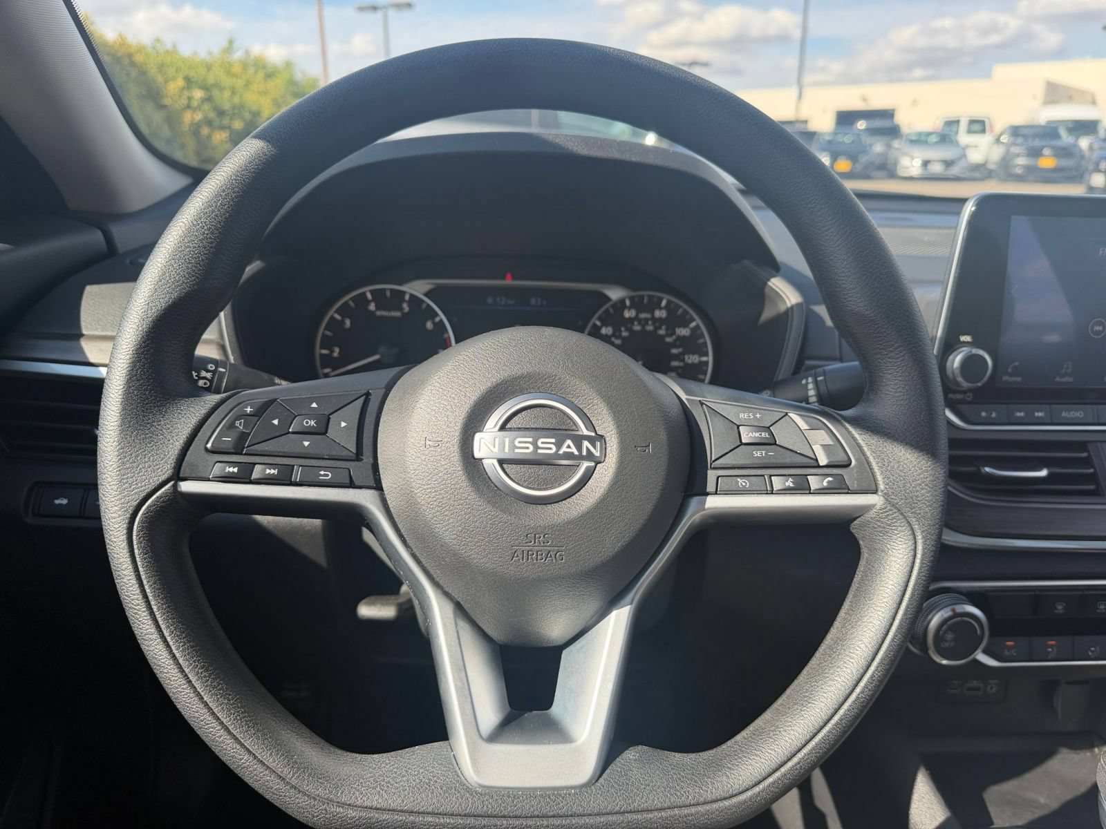 Thumbnail: 2025 Nissan Altima - 28