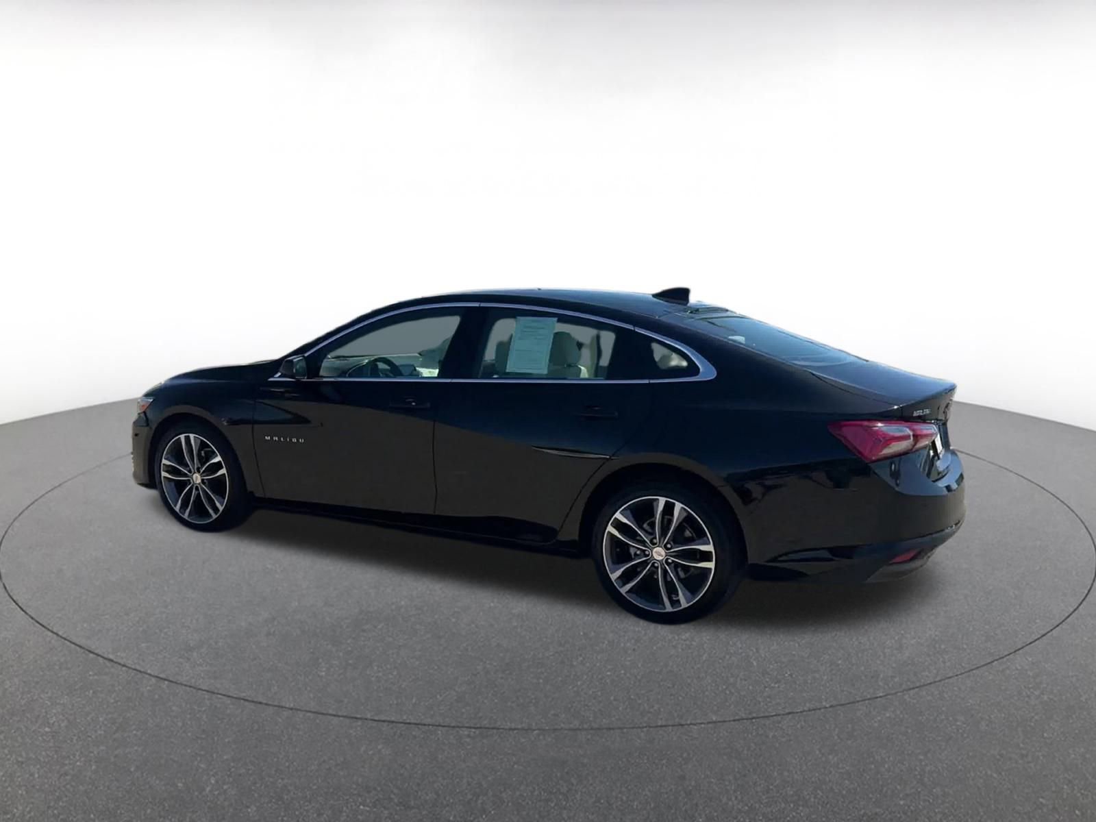 Thumbnail: 2024 Chevrolet Malibu - 10