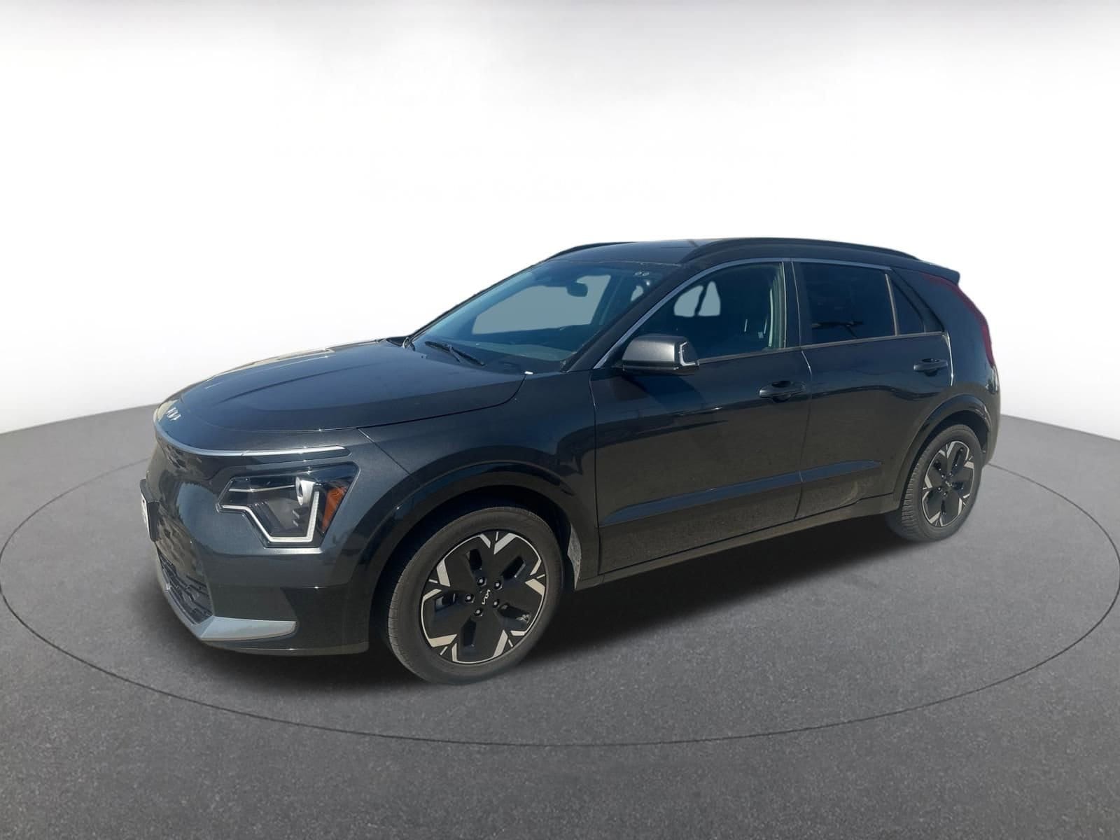 Thumbnail: 2023 Kia Niro - 3