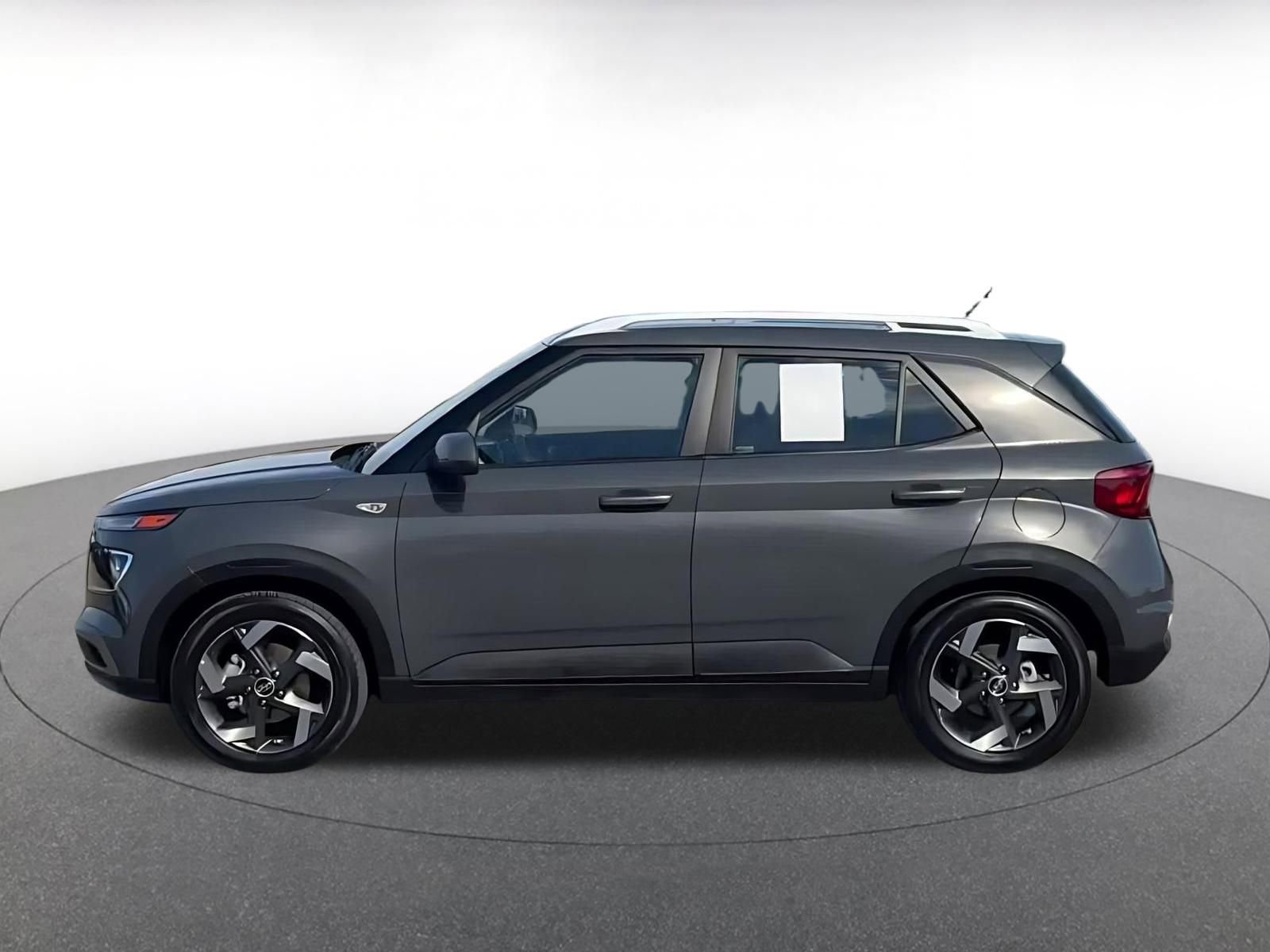 Thumbnail: 2025 Hyundai Venue - 9