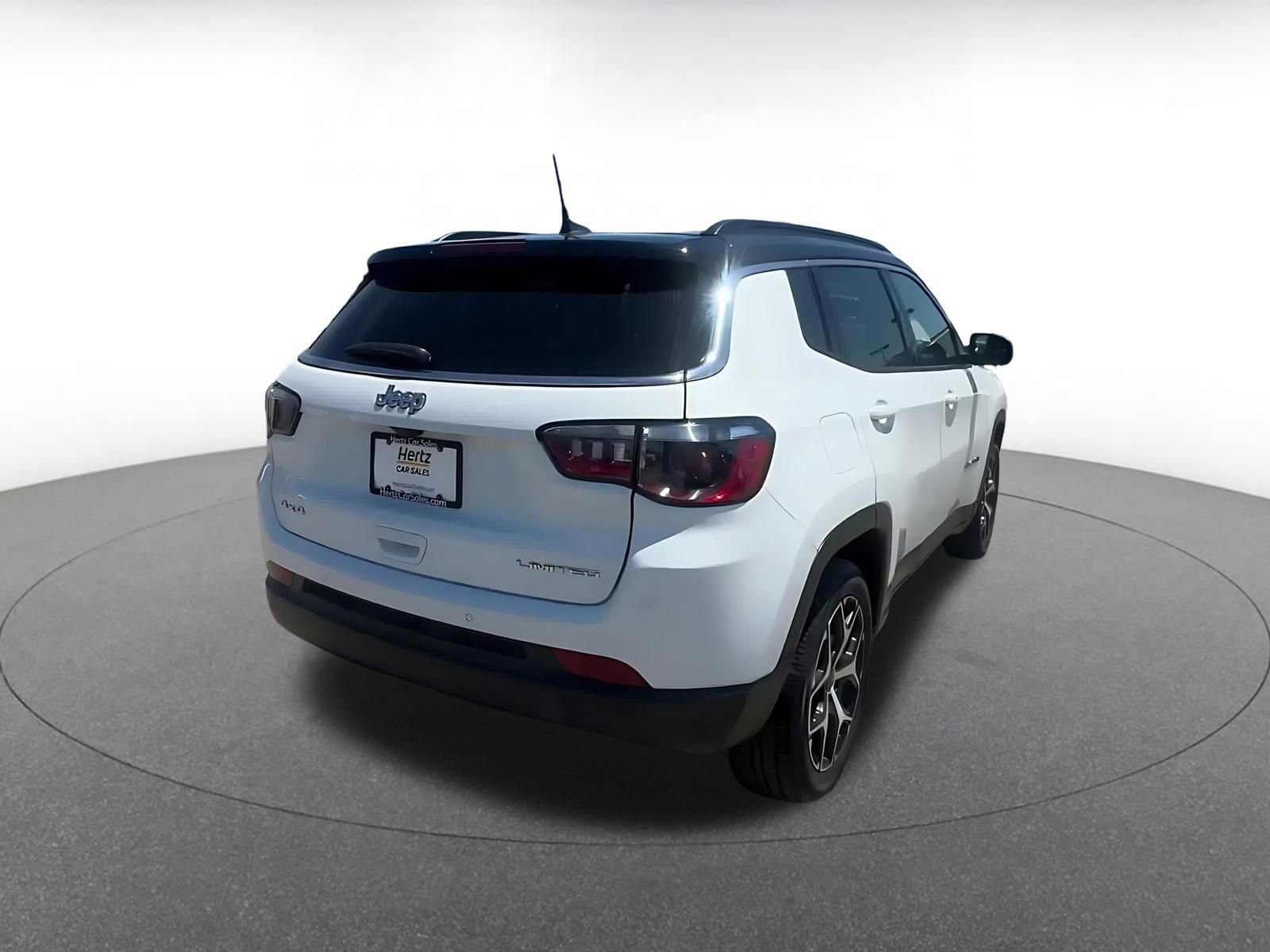 Thumbnail: 2025 Jeep Compass - 15