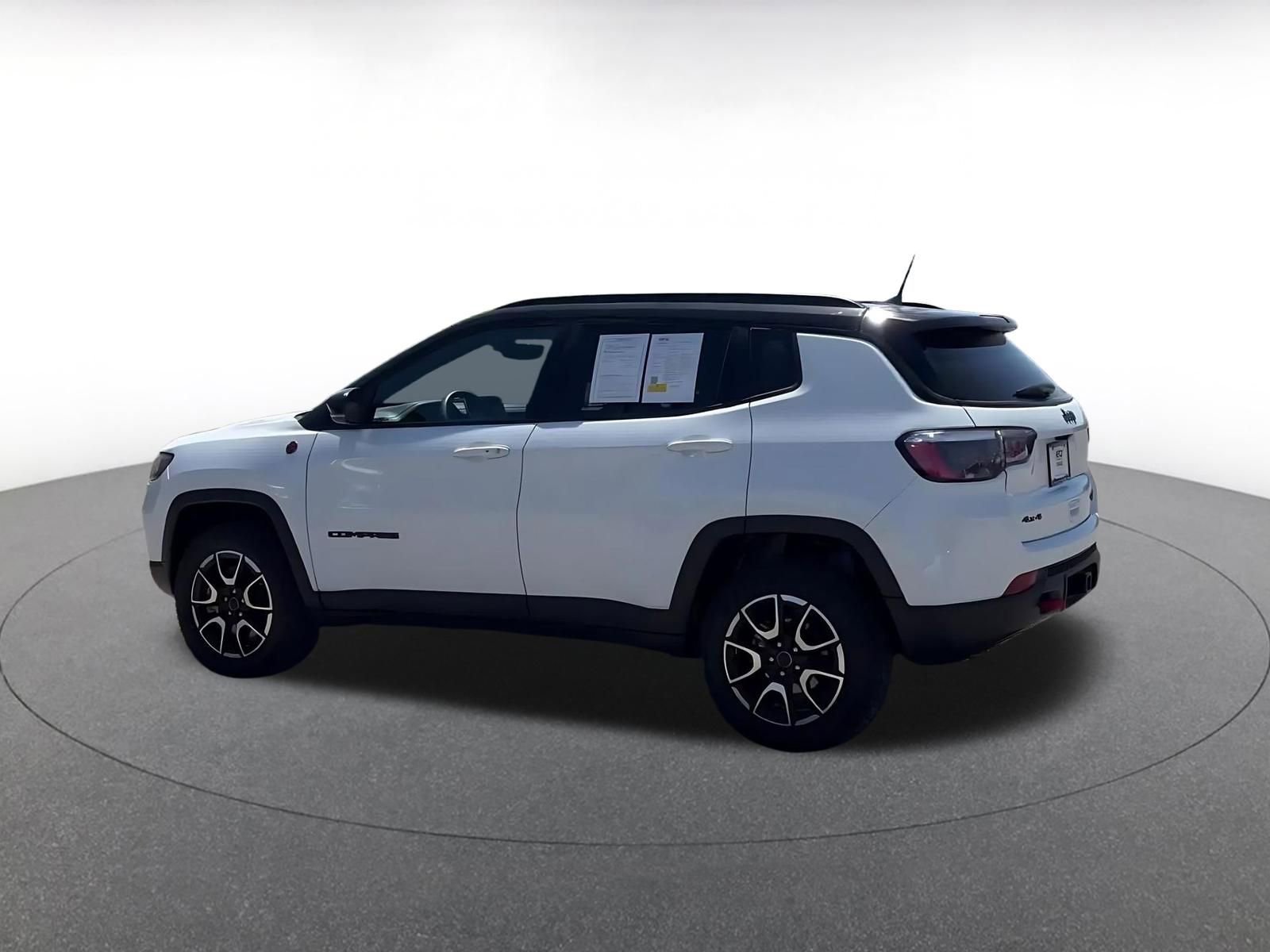 Thumbnail: 2025 Jeep Compass - 10
