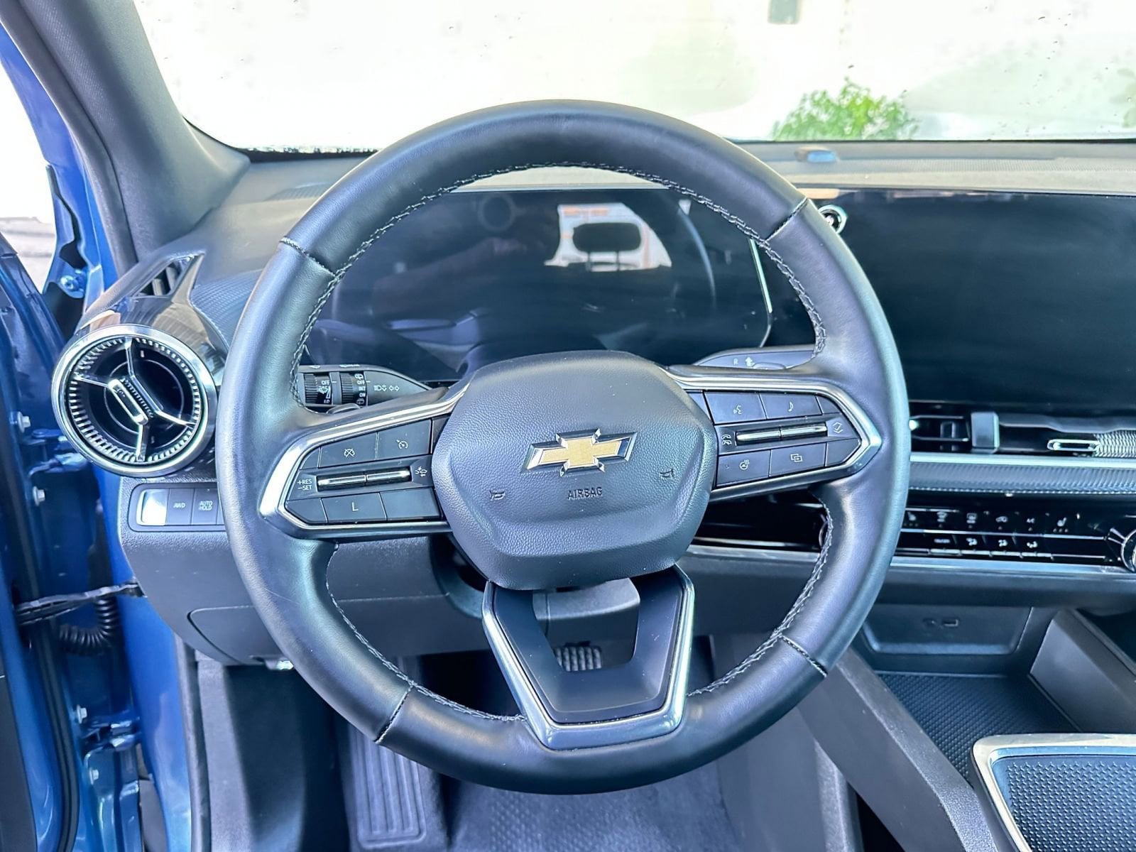 Thumbnail: 2025 Chevrolet Equinox - 28