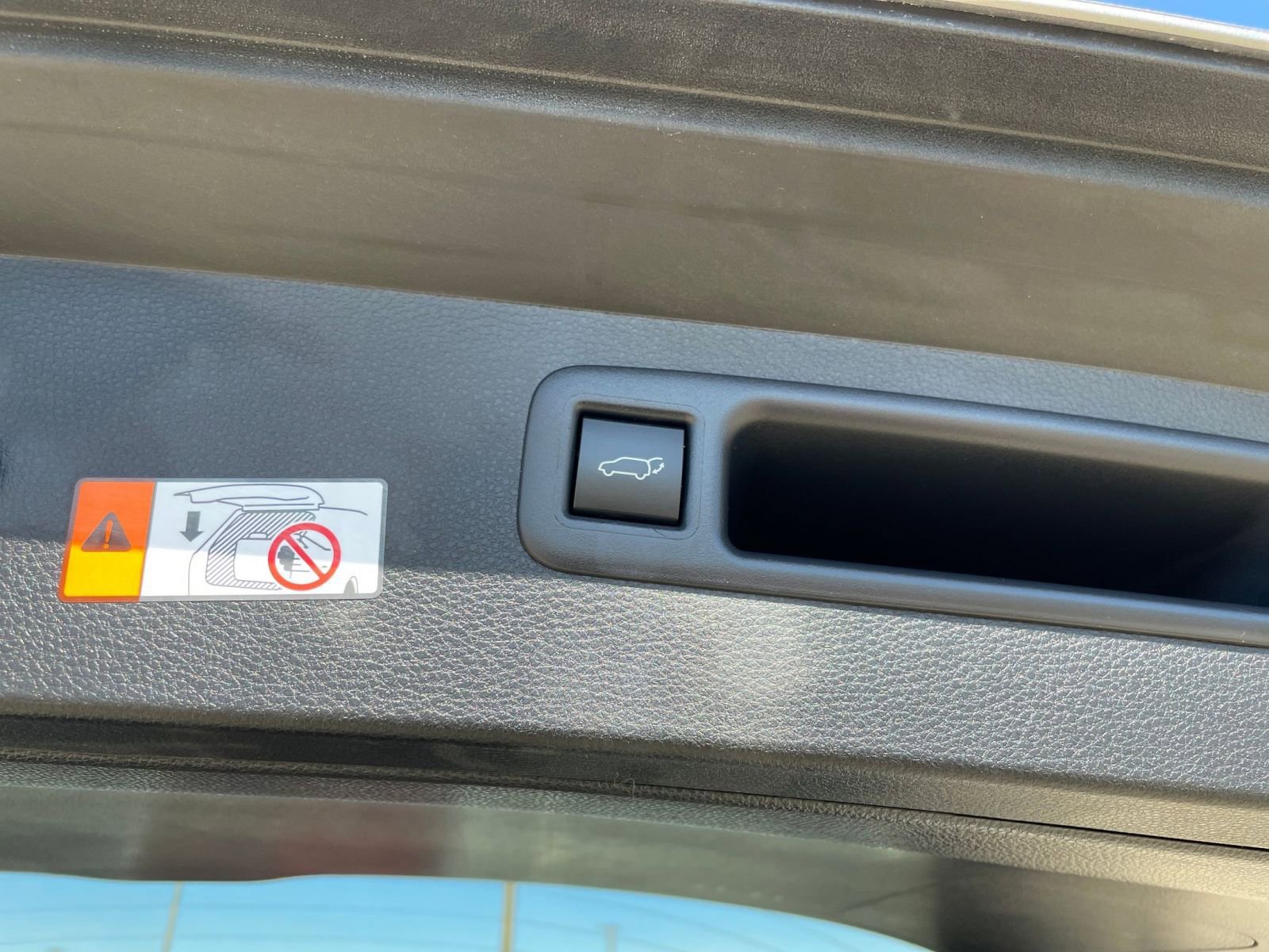 Thumbnail: 2025 Toyota Highlander - 23